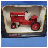 NIB Case IHT 1026 Pedal Tractor