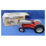 NIB Ford NAA Golden Jubilee Tractor 1:16 Scale