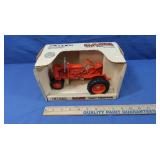 NIB Case "Vac" Tractor 1:16 Scale