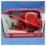NIB Case Grinder/Mixer 1:16 Scale