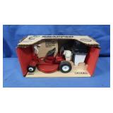 NIB Snapper Rear Engine Rider 1:12 Scale