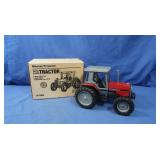 NIB Massey Ferguson 3070 4WD Tractor 1:16 Scale