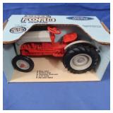NIB Ford 8N Tractor 1:16 Scale