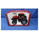 NIB Case Magnum MX240 Tractor 1:16 Scale