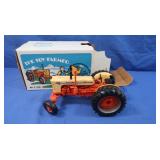 NIB Case 800 Tractor "Toy Farmer" 1:16 Scale