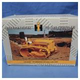NIB International IH TD-340 Crawler 1:16 Scale