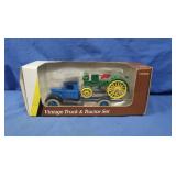 NIB Vintage Truck & Tractor Set 1:32 Scale