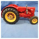 NIB Massey Ferguson Twin Power Pacemaker 1:16