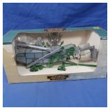 NIB John Deere 28x46 Thresher 1:28 Scale