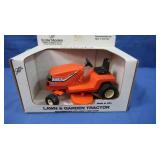 NIB Kubota T-1400 Lawn & Garden Tractor 1:16