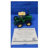 NIB John Deere 7020 Diesel 4WD Tractor 1:32 Scale