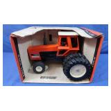 NIB Allis Chalmers 7080 Tractor 1:16 Scale