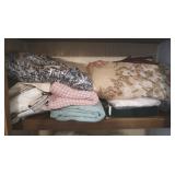Linens, Blankets