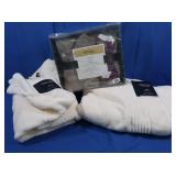 Cream Bath Towels, New Angel Wrap & Socks Set