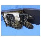 NIB UGG & Jimmy Choo sz 6 Mandah w/Black in box