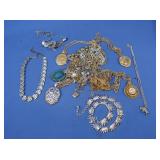 Costume Jewelry Chains & Necklaces