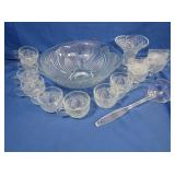 Yorktown 14 pc Crystal Punch Set