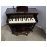 Childs Wood Play Piano w/Bench (works)