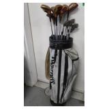 Spalding Golf Bag w/Woods D-1-3-4-5, Tour Model