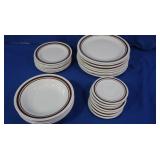 26pc Oxford Dinnerware