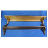 2 Wooden Shelves