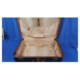 Vintage Belber Neolite Suitcase 16x25x8"