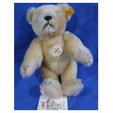 Steiff Teddy Bear 000881