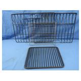 NIB Searing Grill, Misc Oven Racks