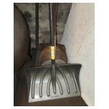 6 Shovels-Snow, Coal, Long Handles & Pick