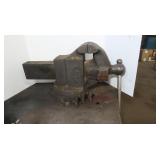 Rock Island #677 6" Bench Vise 12x26x13"
