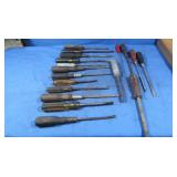 Lg Flat Head & Phillips Screwdrivers
