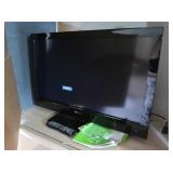 Insignia 32" LCD TV w/Remote