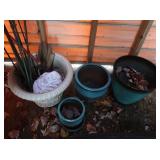 Planter Pots, Tomato Stakes, Shepherds Hook