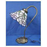 Tiffany Style Nightstand Lamp 17.5"