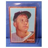 1962 Topps Mickey Mantle Card #200