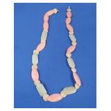 Costume Jewelry Necklace (clasp needs repaired)