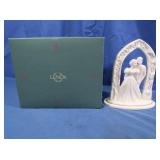 Lenox Wedding Promises Cake Topper in orig box