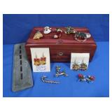 Vintage Christmas Pins & Earrings, Ring Display