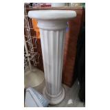 Column Plant Stand 3