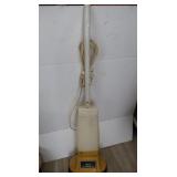Hoover Deluxe Rug Shampooer