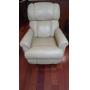 La-Z-boy Cream Leather Recliner 33Wx38Dx40"H