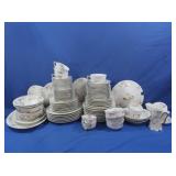 89 pc Haviland Limoges Fine China (1 broken