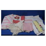 Vintage Linen Tablecloths & Napkins, Doilies