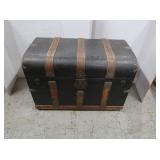 Antique Steamer Trunk 17x30x21"