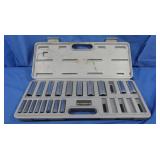 18 pcs DW Sockets-8 pcs 1/4" Metric, 8 pcs 1/2"