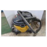 8.5 Gal Ultra Shop Vac 3.5 Pick-up
