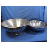Large Mixing Bowls