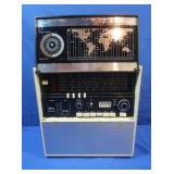 Vintage Channel Master 6 Band Radio Model 6247