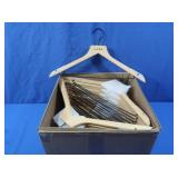 Cella-25 Wooden Hangers w/Grippers