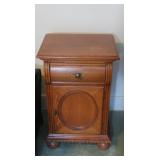 Nightstand 18x14x29"